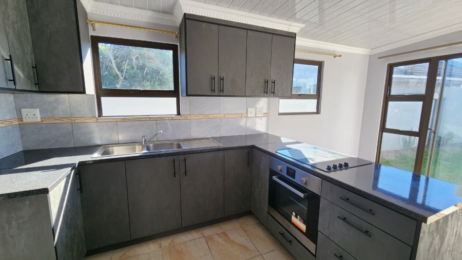 4 Bedroom Property for Sale in Country Club Western Cape